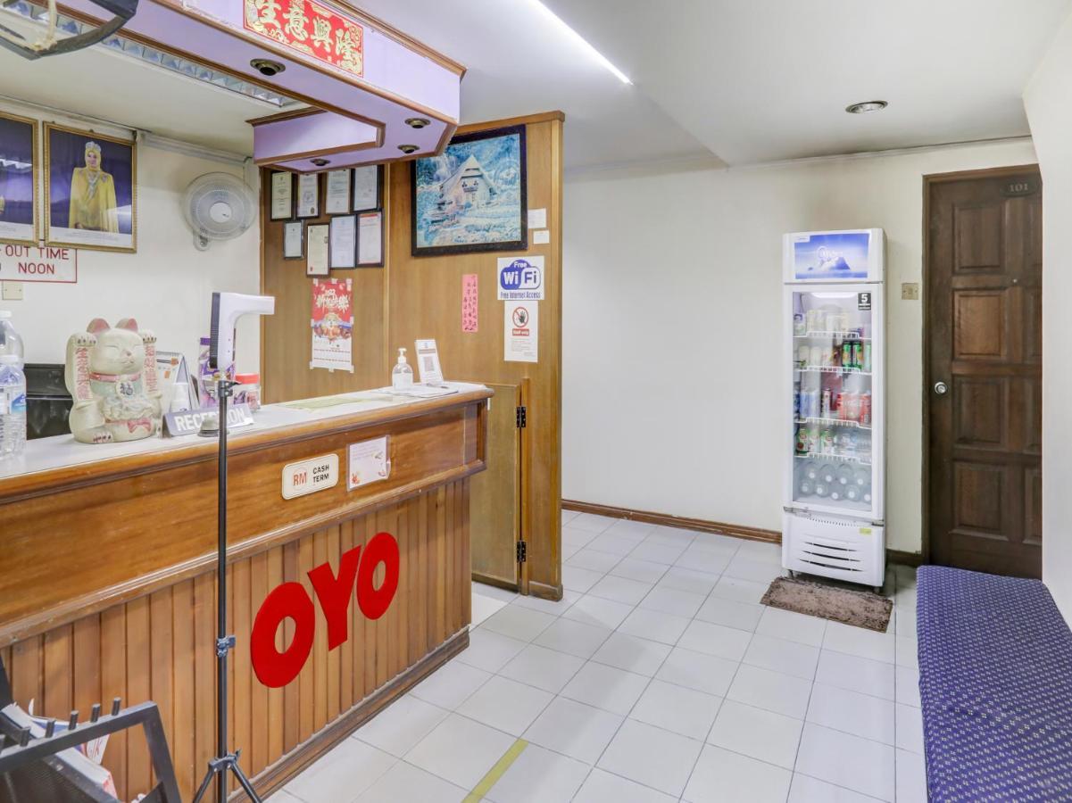 Oyo 90376 Centre Point Hotel Limbang Luaran gambar