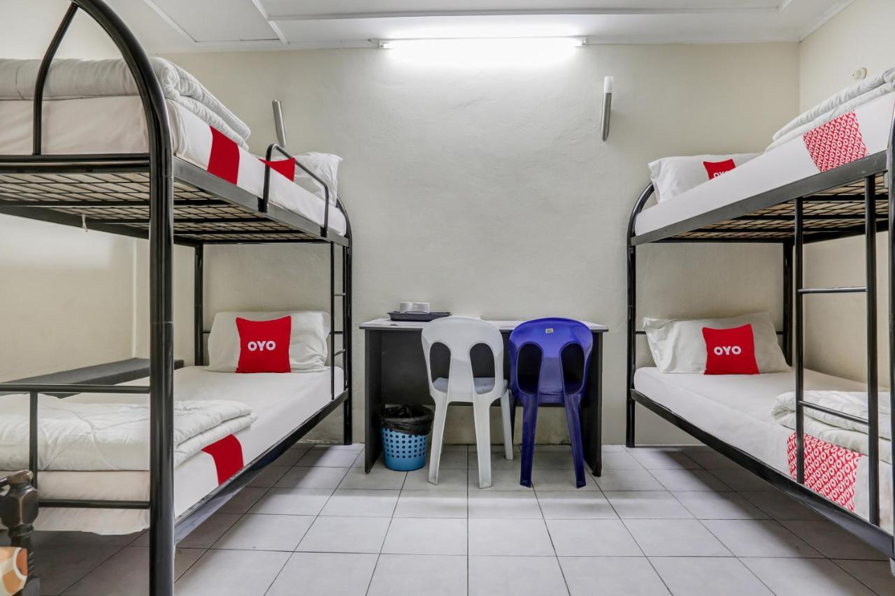 Oyo 90376 Centre Point Hotel Limbang Luaran gambar