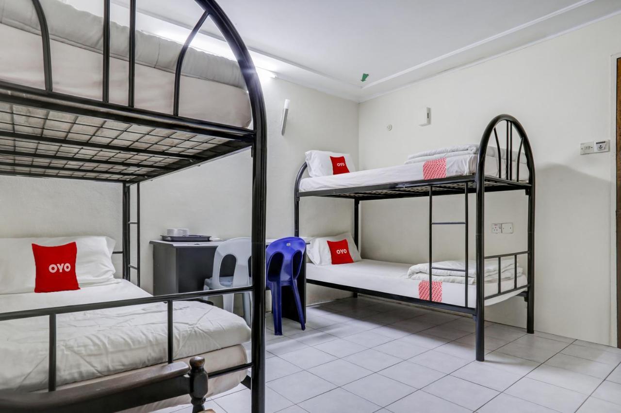 Oyo 90376 Centre Point Hotel Limbang Luaran gambar