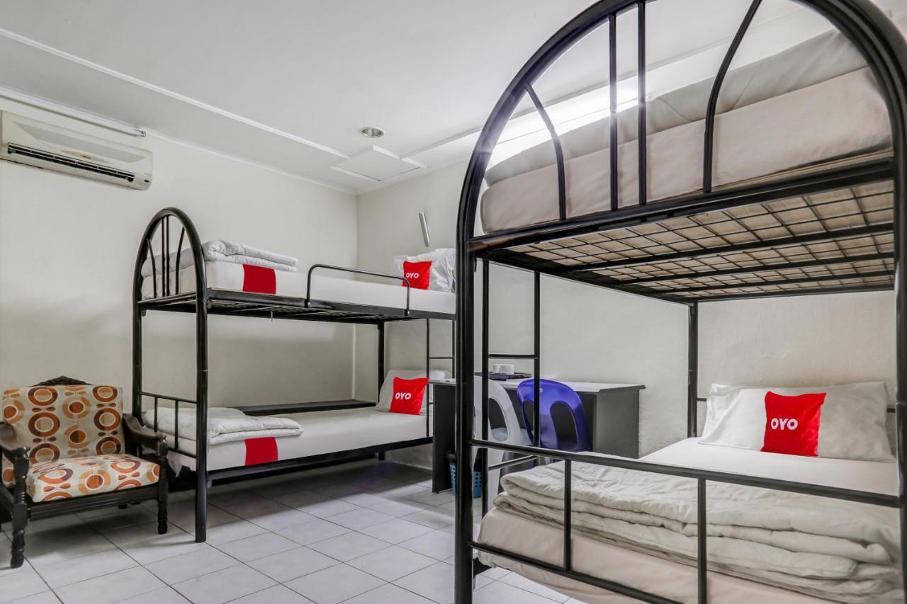Oyo 90376 Centre Point Hotel Limbang Luaran gambar