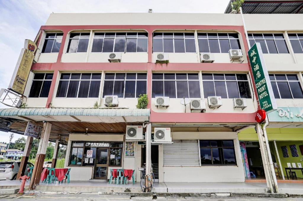 Oyo 90376 Centre Point Hotel Limbang Luaran gambar