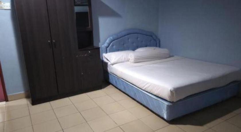 Oyo 90376 Centre Point Hotel Limbang Luaran gambar